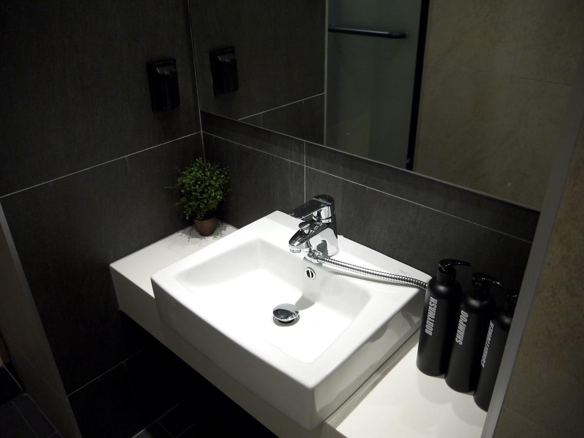 Hostel Cleo Seoul Hongdae Exteriör bild