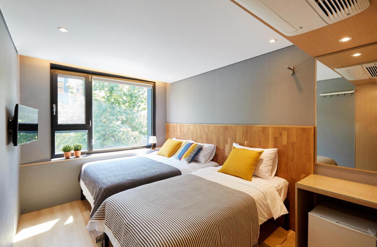 Hostel Cleo Seoul Hongdae Exteriör bild