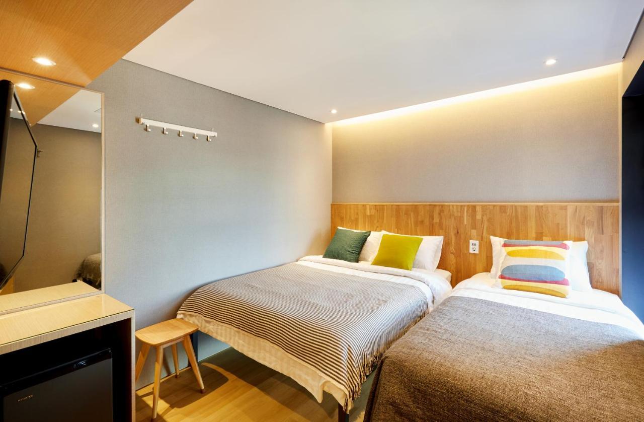 Hostel Cleo Seoul Hongdae Exteriör bild